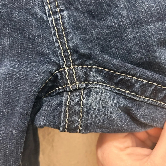 Miss Me Mid-Rise Easy Crop Aztec Detail Jeans 28 - Picture 8 of 9